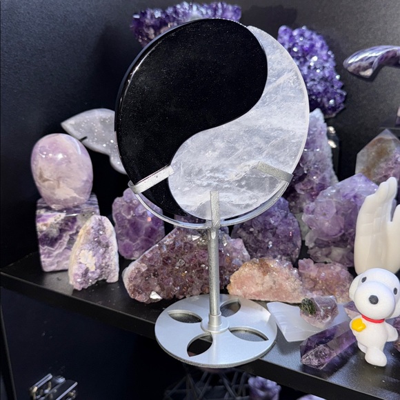 Yin Yang Black Obsidian and Quartz on silver stand - Picture 7 of 7